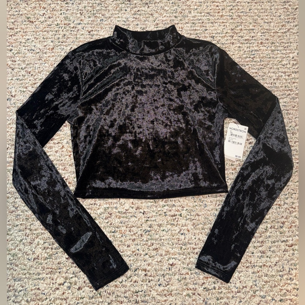 NWT Nordstrom Velvet Crop Top